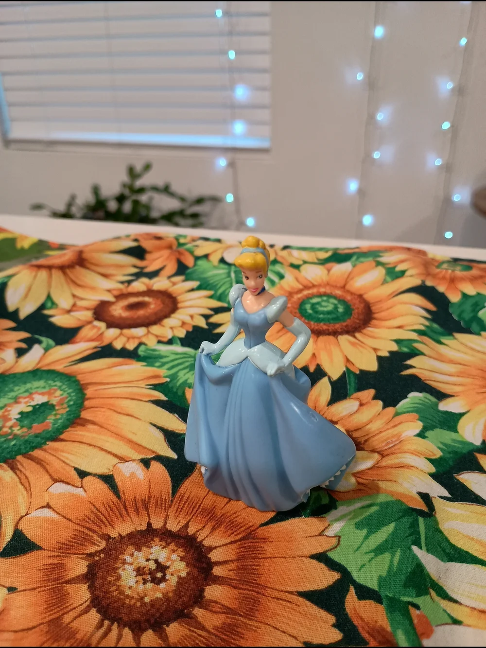 Disney Figures Cake Toppers Toys Mixed Lot Princesses And Winnie The Pooh